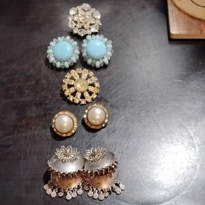 Vintage Lot Of Three Clip On Earrings and Two Brooches